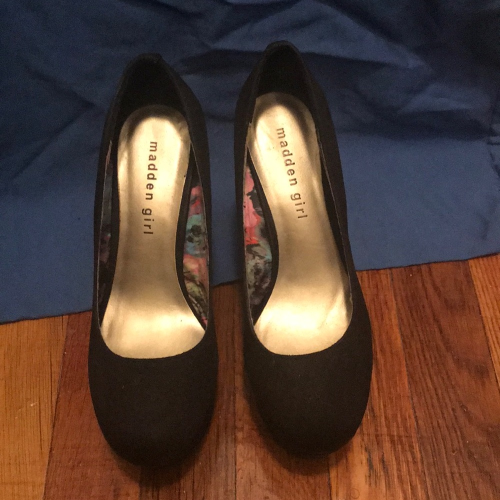 Madden Girl Rockon WM BK Suede Platform Wedge SZ6